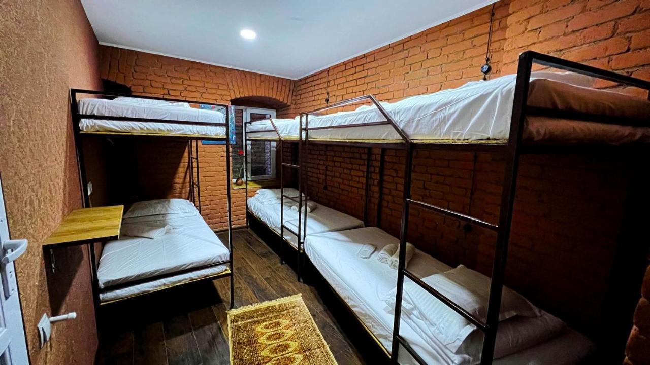 Hostel Pirosmani Τυφλίδα Εξωτερικό φωτογραφία
