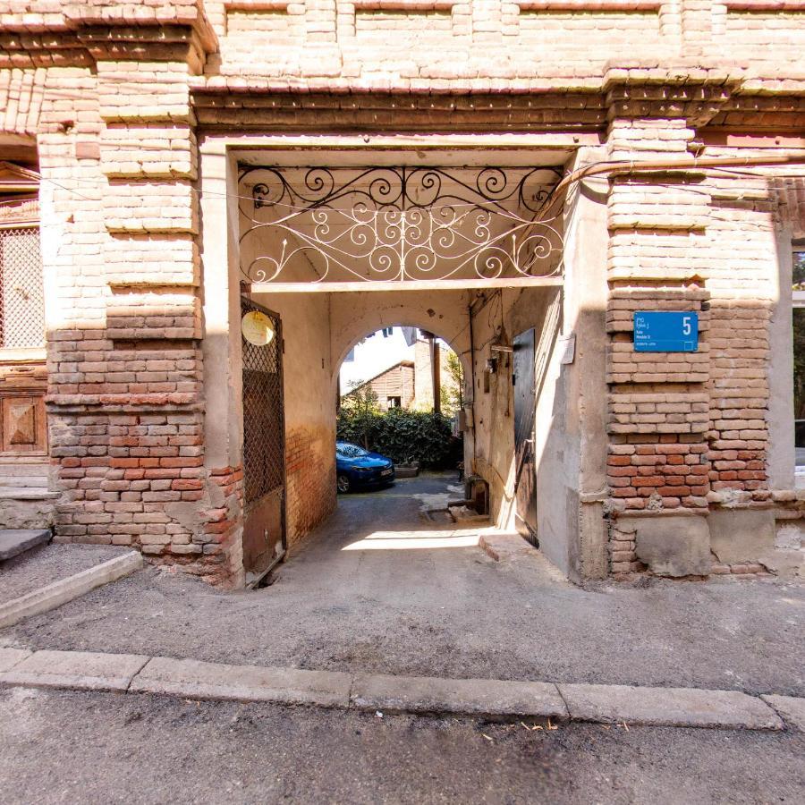 Hostel Pirosmani Τυφλίδα Εξωτερικό φωτογραφία