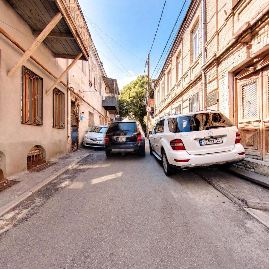 Hostel Pirosmani Τυφλίδα Εξωτερικό φωτογραφία