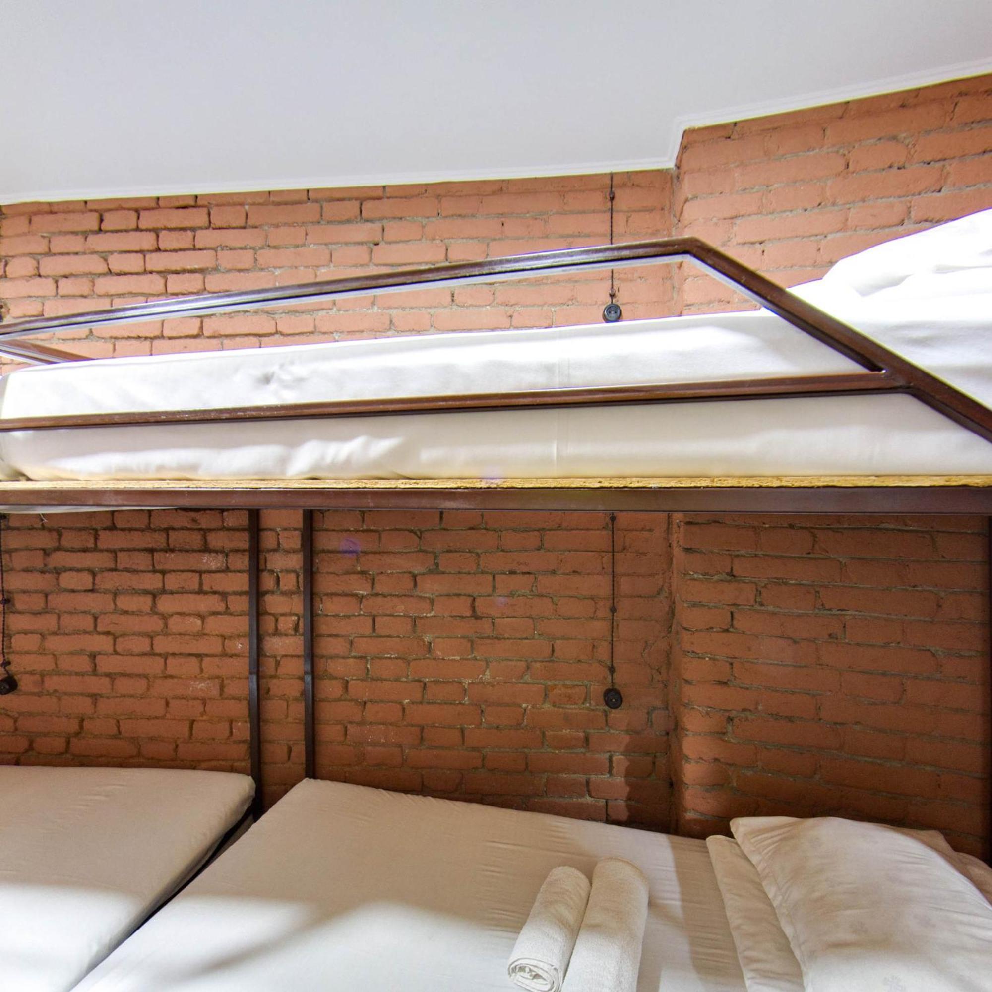 Hostel Pirosmani Τυφλίδα Εξωτερικό φωτογραφία